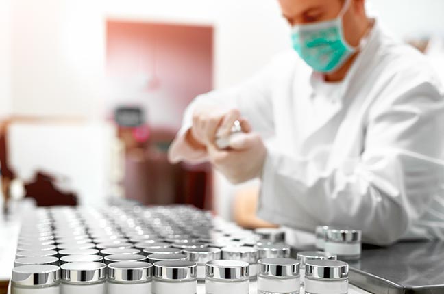 produção de produtos com embalagem plástica