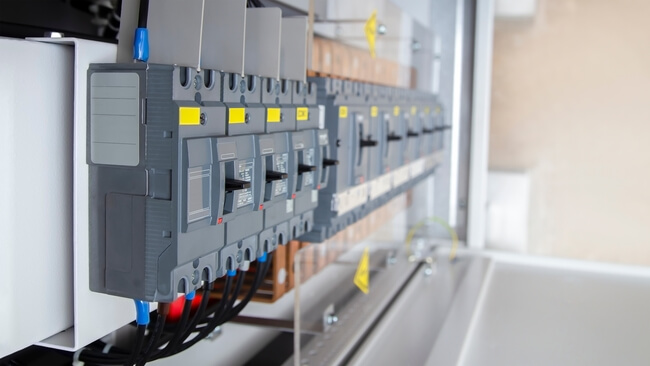 PBT aplicado a sistema elétrico industrial