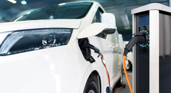 Plásticos em Carros Elétricos